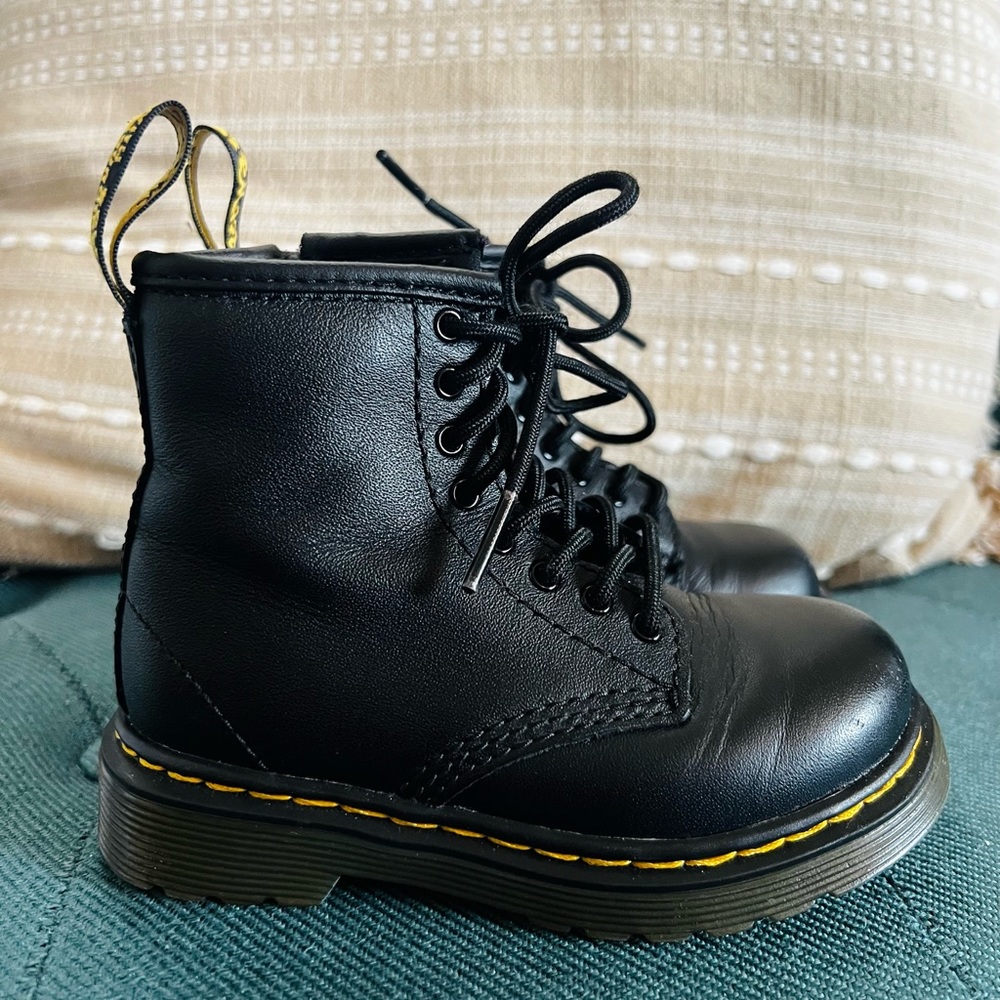 Toddler doc martens